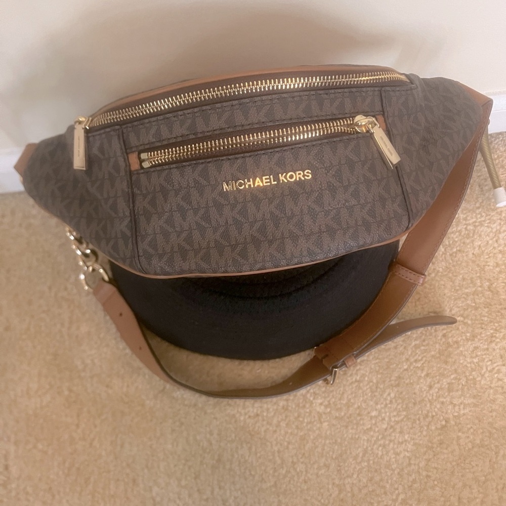 Michael Kors Signature logo belted bag